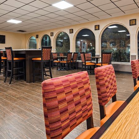 Best Western Tulsa Airport Екстериор снимка