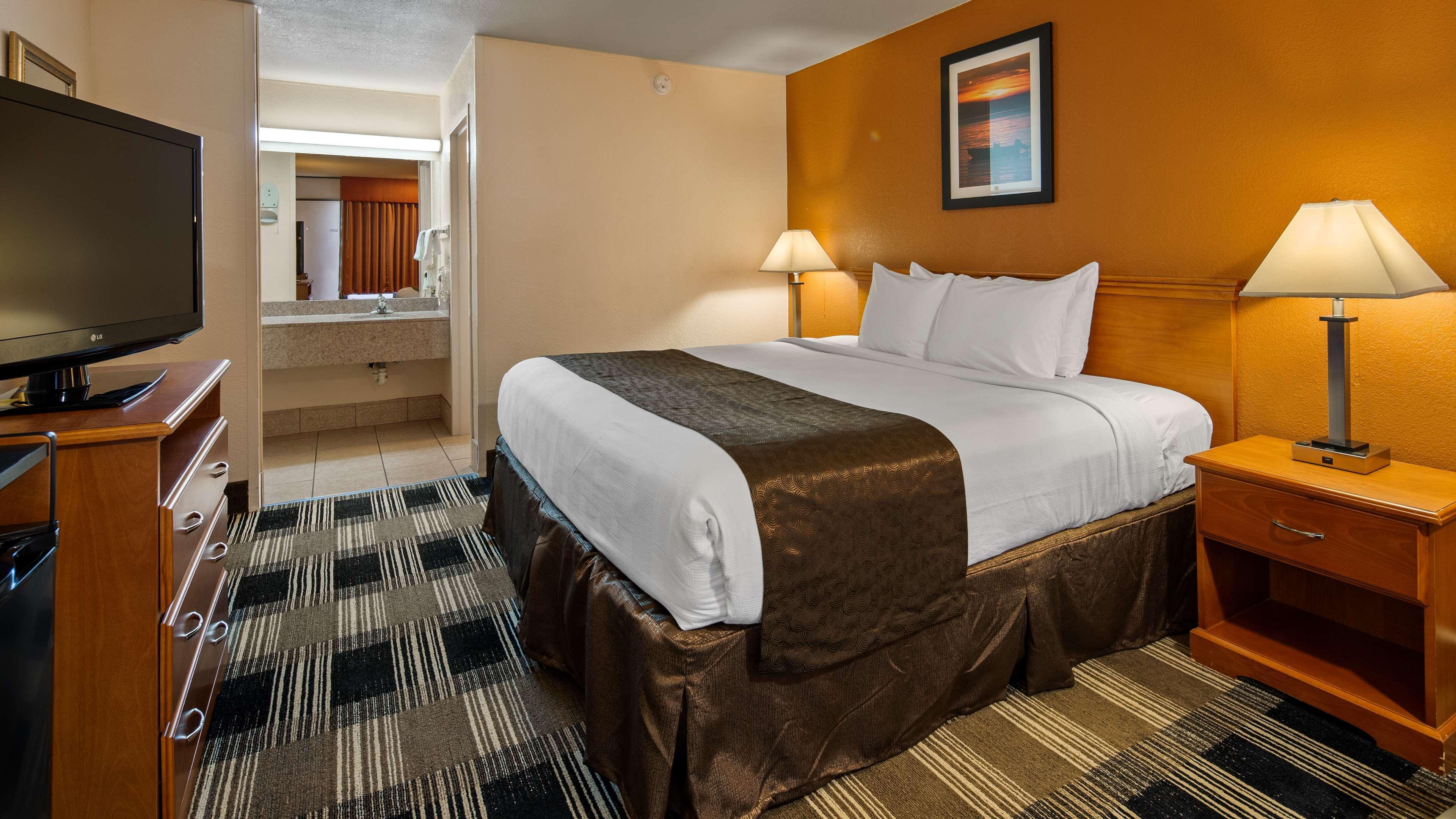 Best Western Tulsa Airport Екстериор снимка