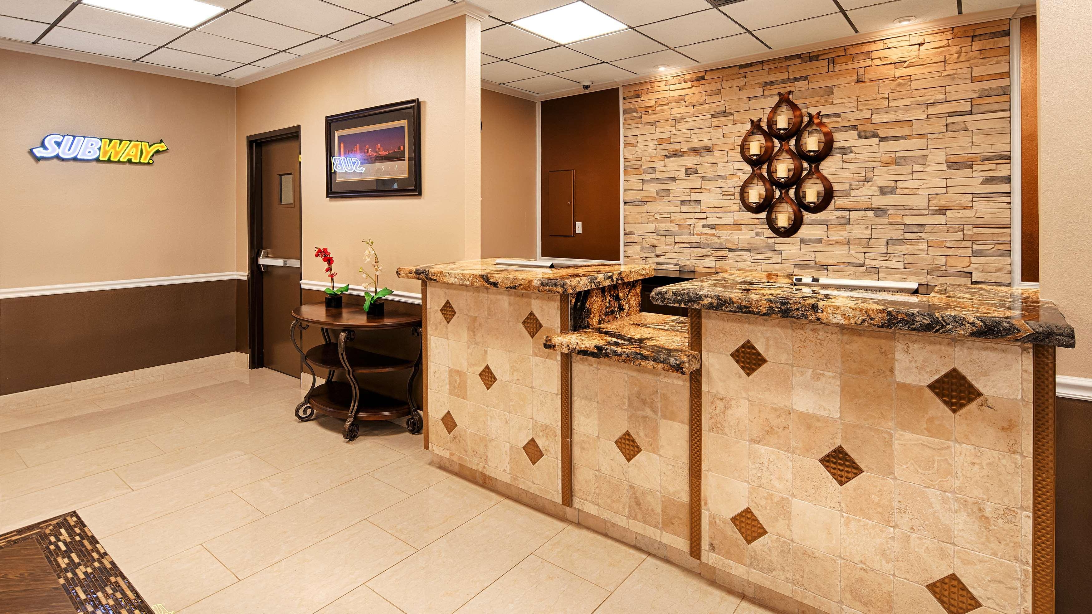 Best Western Tulsa Airport Екстериор снимка
