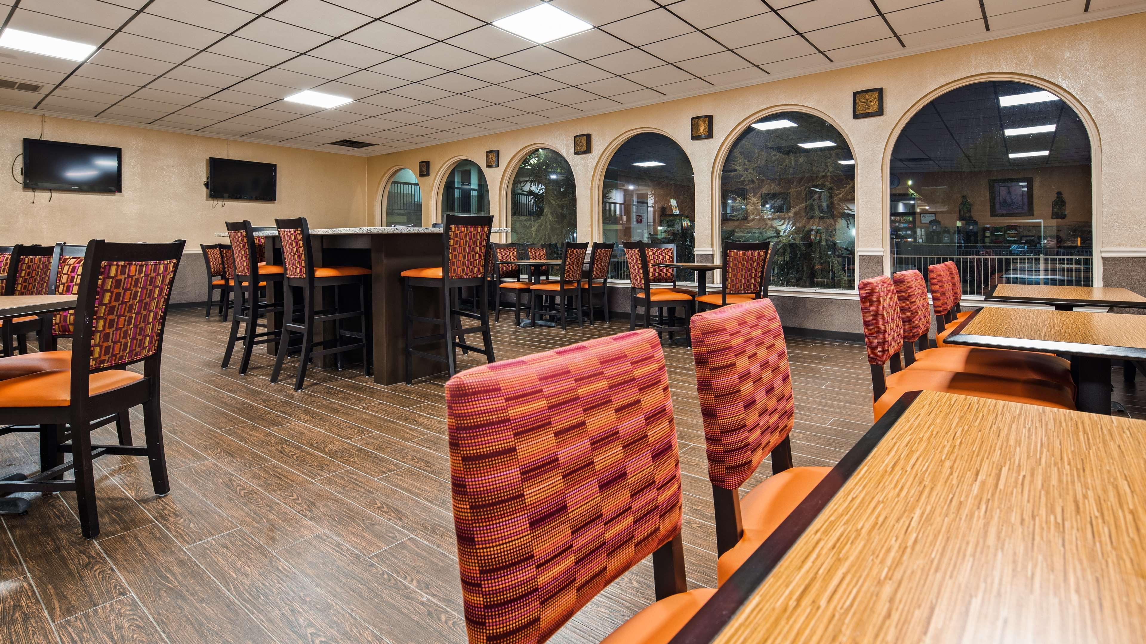 Best Western Tulsa Airport Екстериор снимка