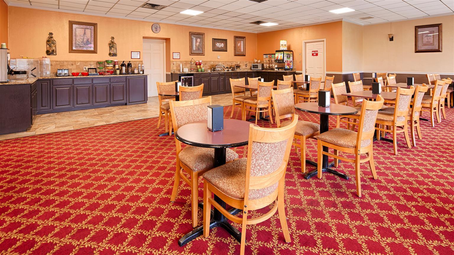 Best Western Tulsa Airport Екстериор снимка