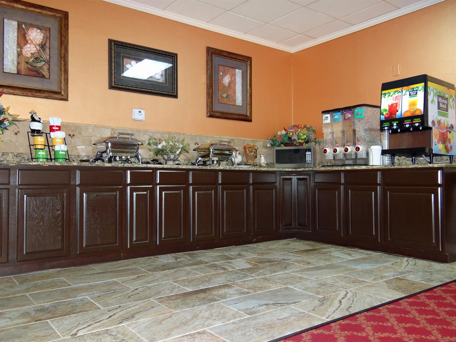 Best Western Tulsa Airport Екстериор снимка