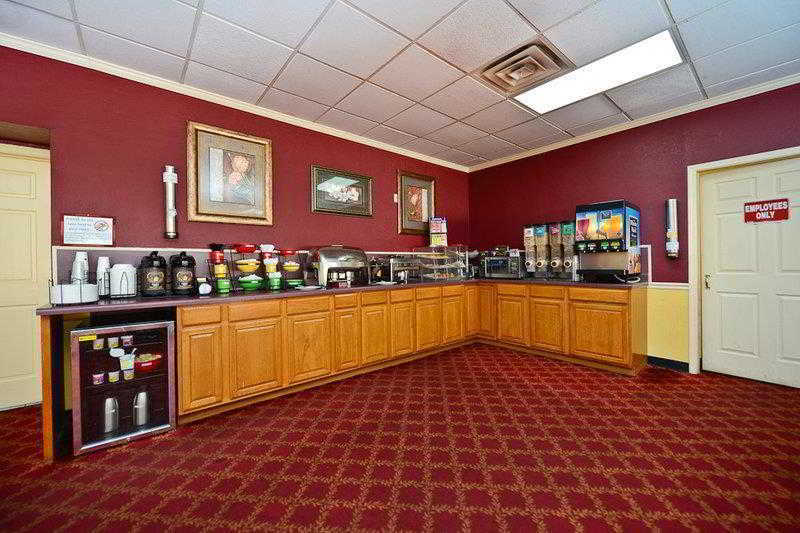 Best Western Tulsa Airport Екстериор снимка