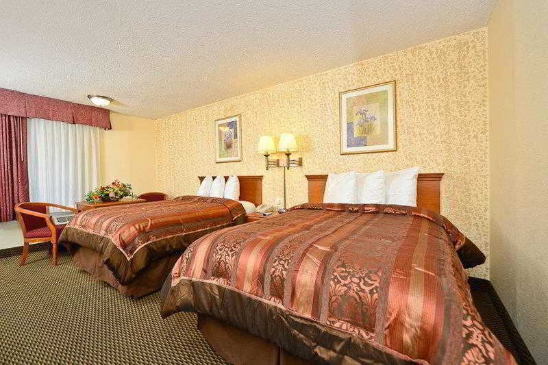 Best Western Tulsa Airport Екстериор снимка