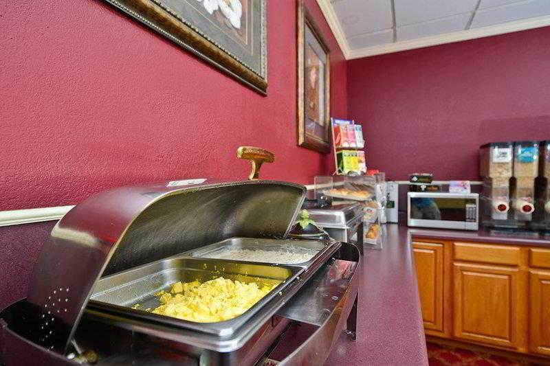 Best Western Tulsa Airport Екстериор снимка