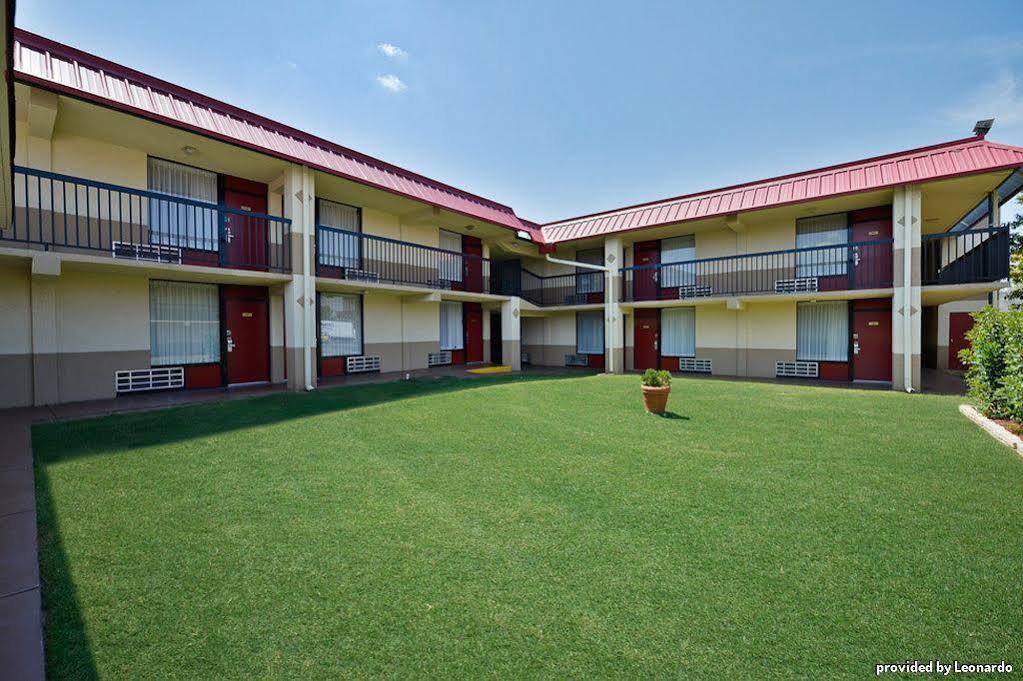 Best Western Tulsa Airport Екстериор снимка